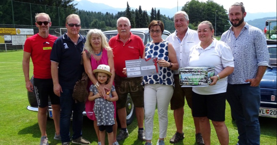 Oldtimer-Traktorfreunde sammelten über 5.000 Euro