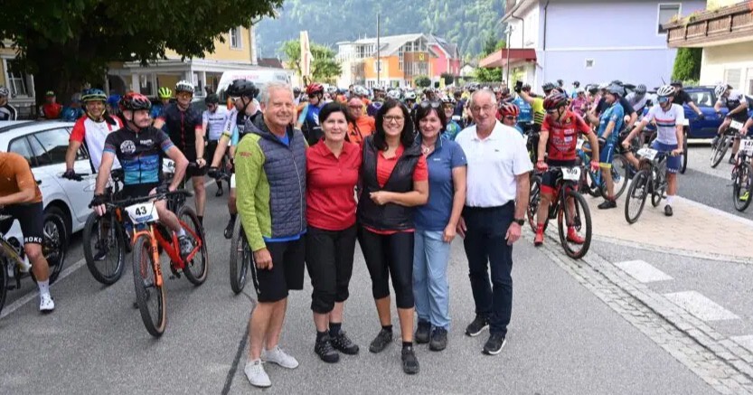 Mit Rückenwind die 13. Almtrophy eröffnet!