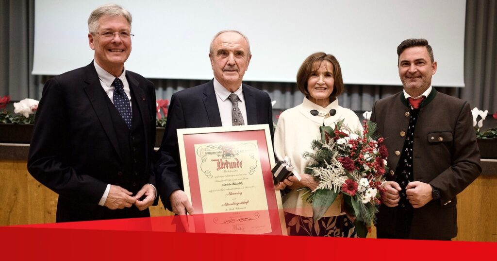 Völkermarkt macht Alt-Bürgermeister Blaschitz zum Ehrenbürger