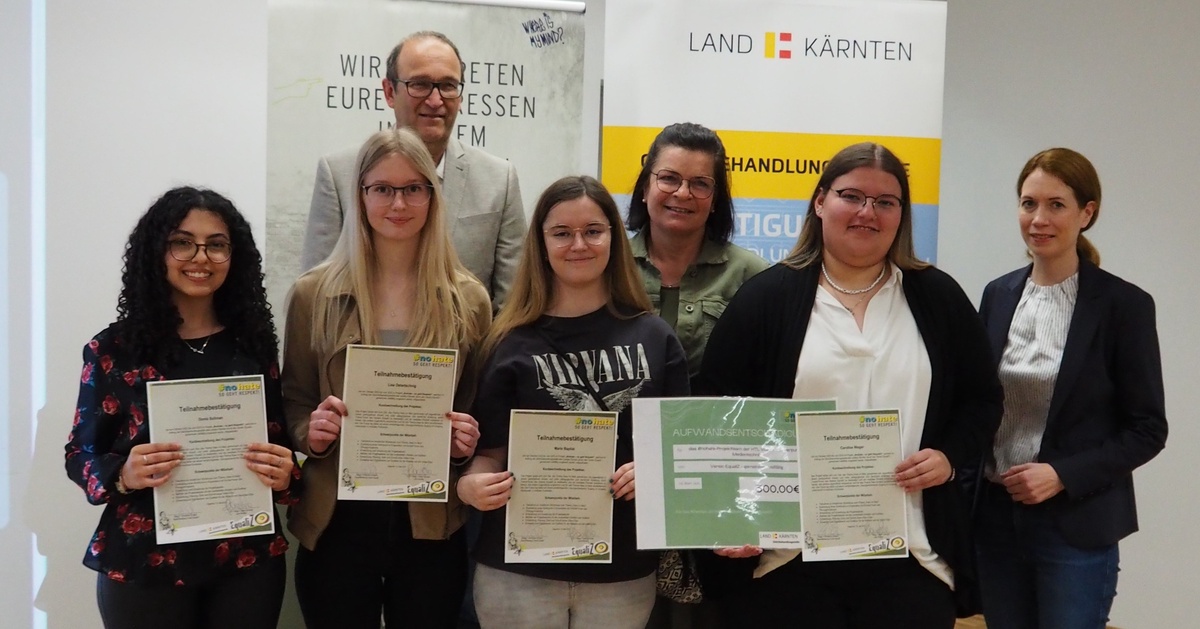 Sch&uuml;ler:innen pr&auml;sentierten Videoclip und Website als Zeichen gegen Hass im Netz