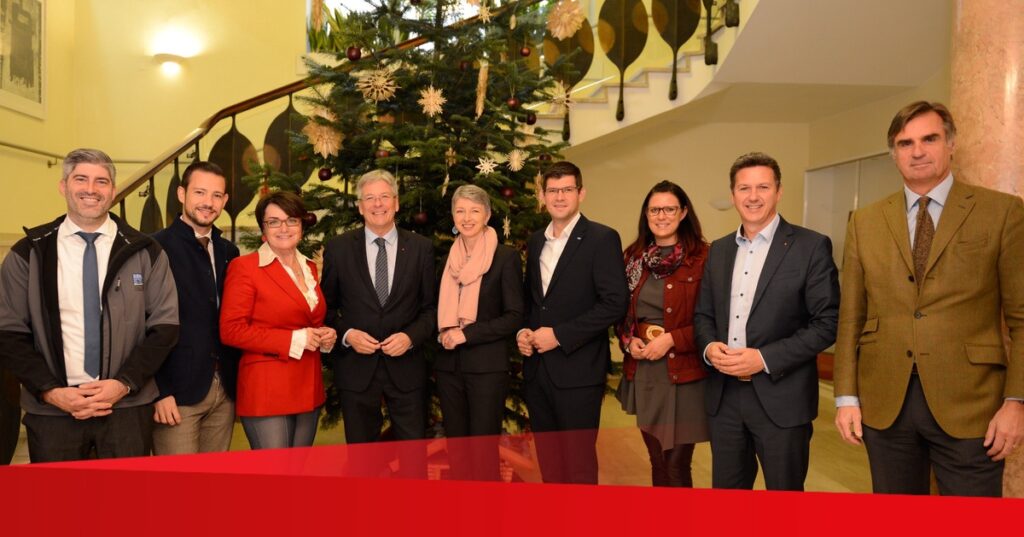 Weihnachtlicher Glanz für die Landesregierung