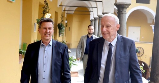 Hochverdiente Auszeichnung für Bernard Sadovnik