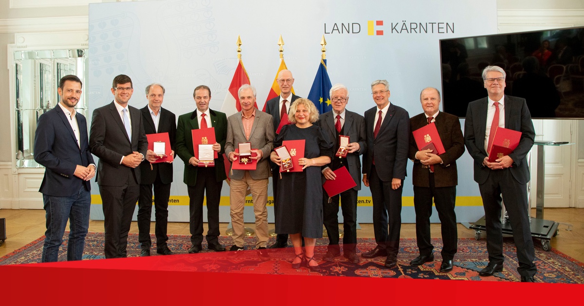 Landesauszeichnungen f&uuml;r acht verdiente Pers&ouml;nlichkeiten