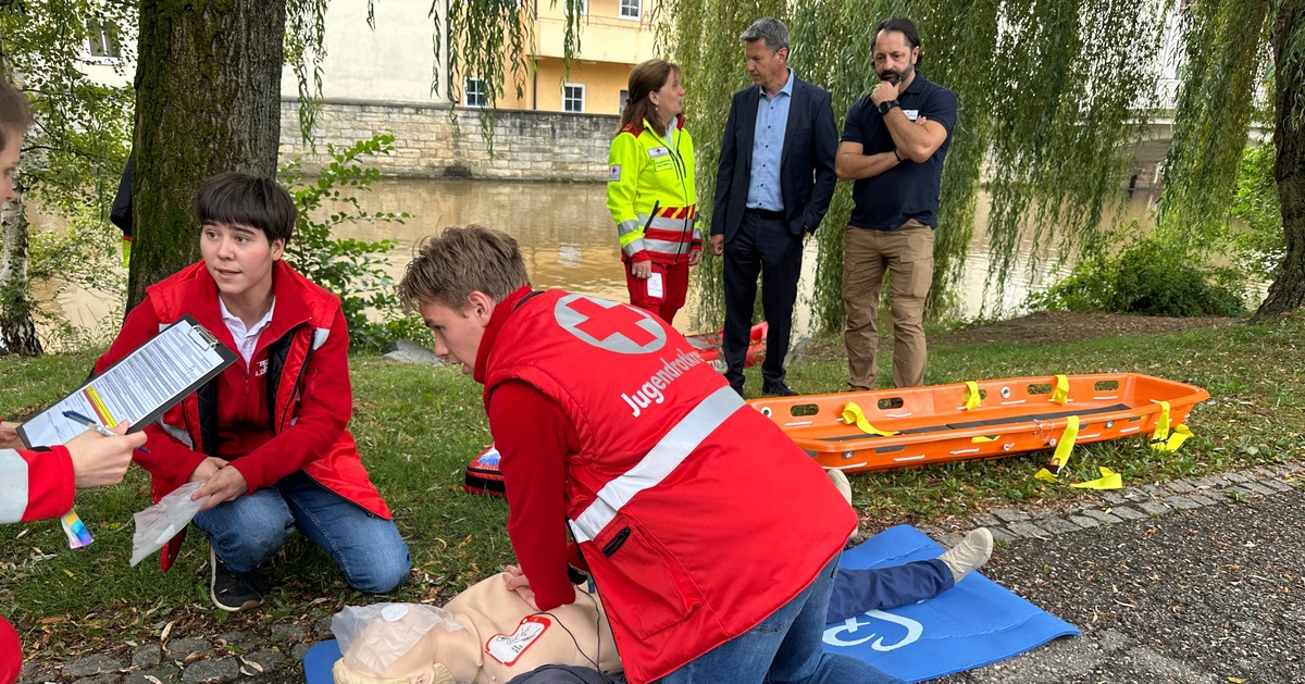 Land K&auml;rnten st&auml;rkt Rettungsdienste: Unterst&uuml;tzung f&uuml;r Leitstelle und Digitalisierung beschlossen