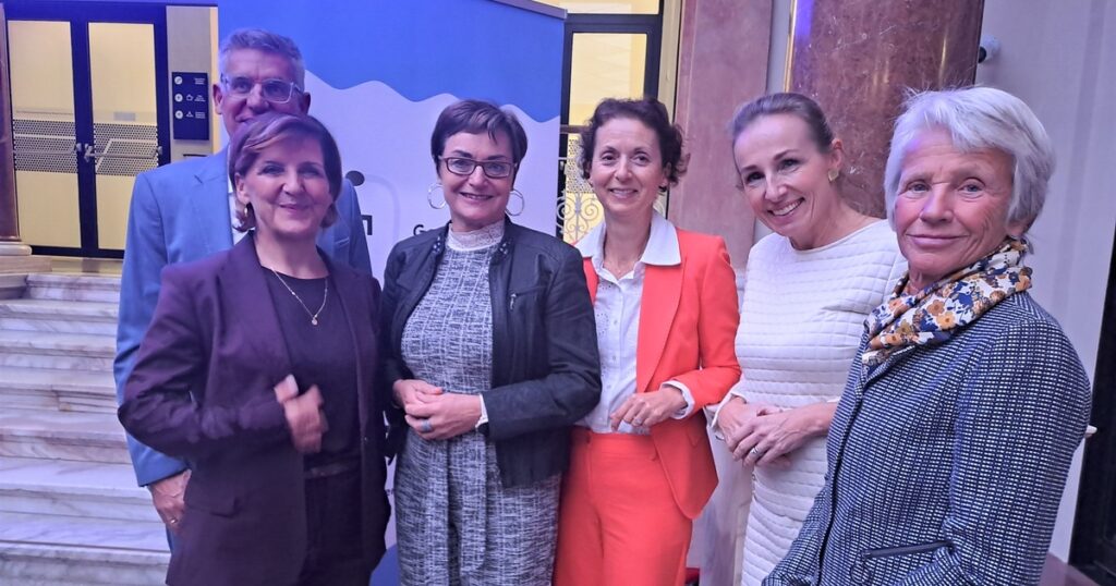 Österreichs erster Diplomlehrgang Gender Medicine erfolgreich in Klagenfurt abgeschlossen