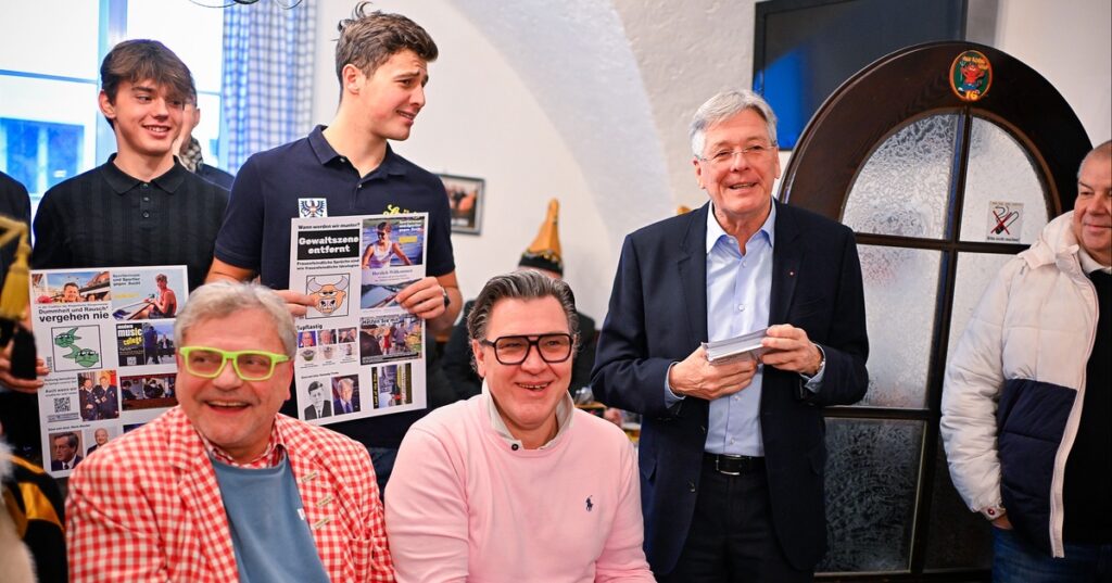 43. Faschingszeitung präsentiert und zelebriert